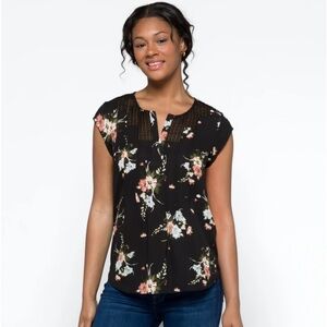 New DANIEL RAINN
Estefany Lace Detail‎ Split Neck Blouse